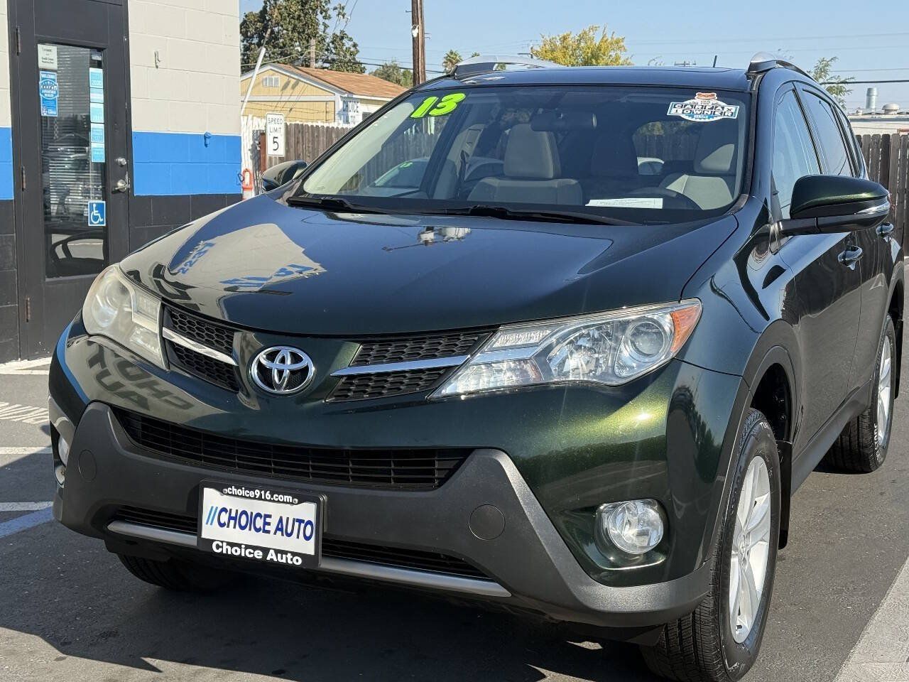Used 2013 Toyota RAV4 XLE FWD image 19