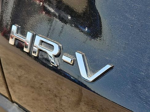 Used 2025 Honda HR-V LX image 11