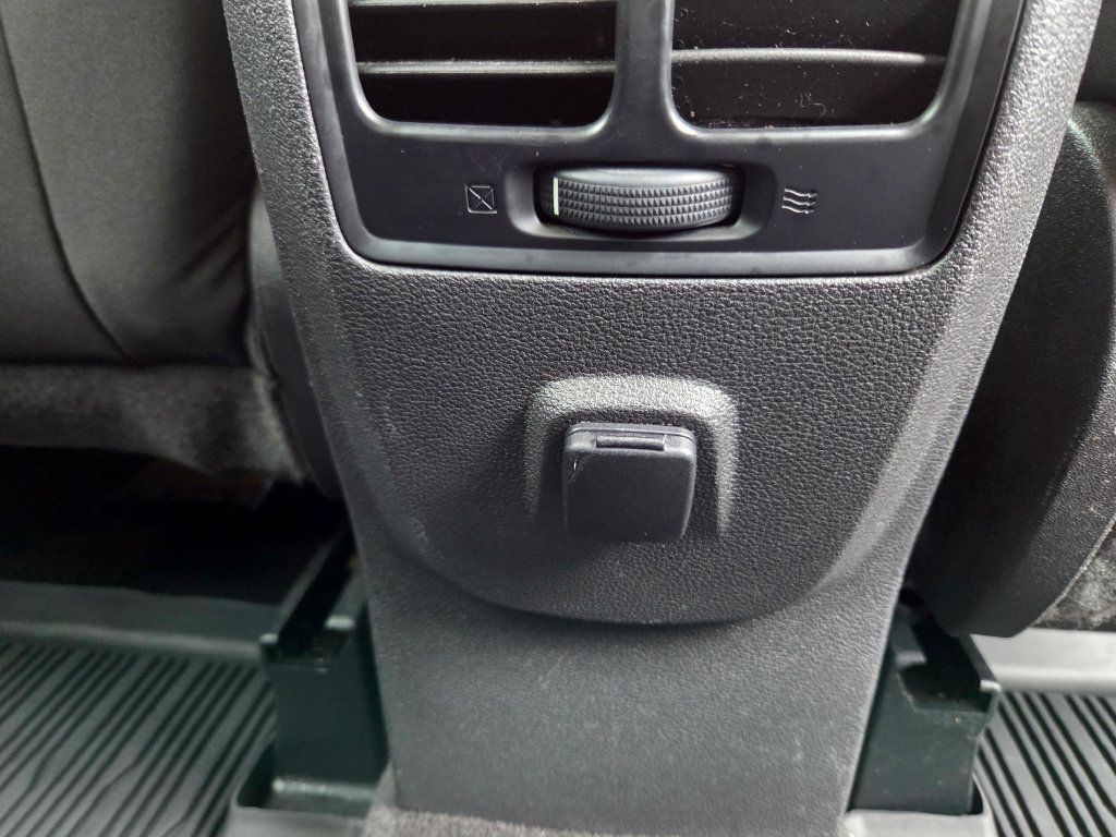 Used 2019 Ford Escape SE FWD image 27