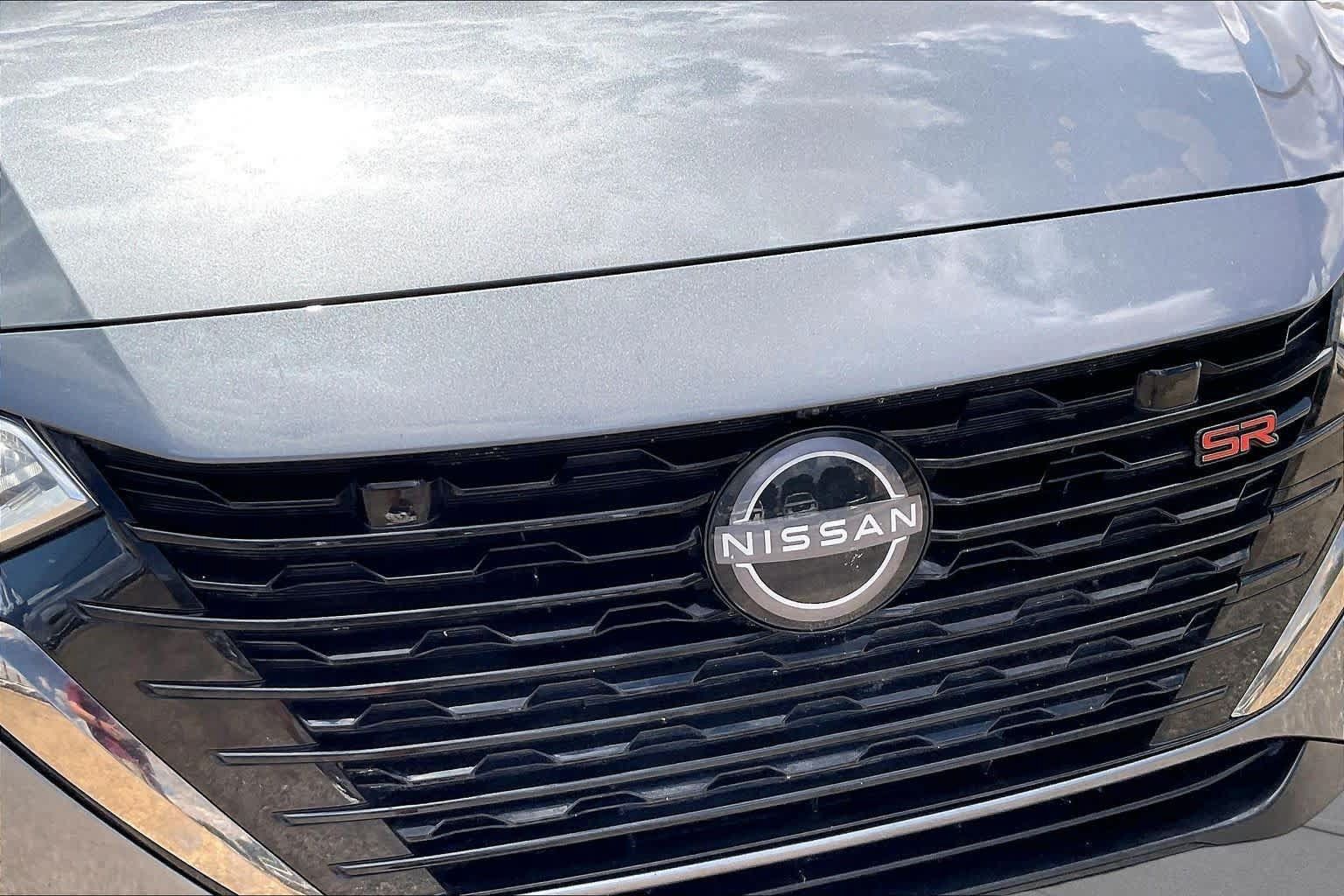 Used 2025 Nissan Sentra SR w/ SR Premium Package FWD image 29