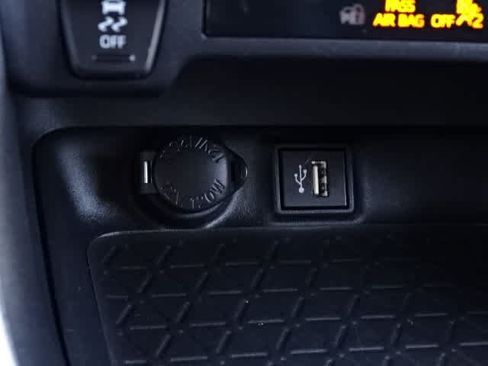 Certified 2025 Toyota RAV4 XLE Premium AWD/4WD image 32