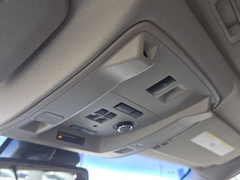 Used 2018 GMC Yukon Denali w/ Denali Ultimate Package image 27