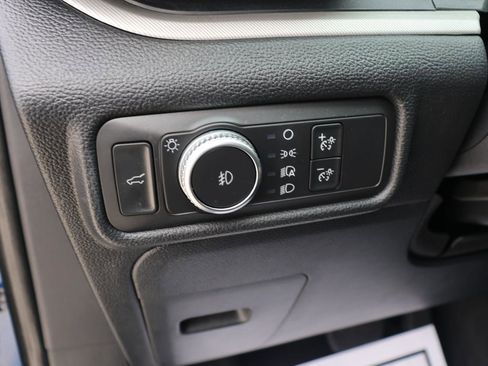 Used 2020 Ford Explorer XLT w/ Equipment Group 202A image 33