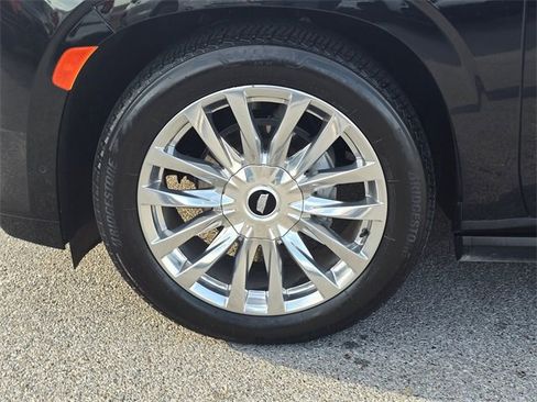 Used 2024 Cadillac Escalade Premium Luxury w/ Performance Package image 9