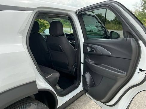 New 2026 Chevrolet TrailBlazer LS w/ LS Convenience Package FWD image 18