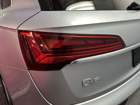 Used 2023 Audi Q5 2.0T Premium Plus w/ Premium Plus Package image 9