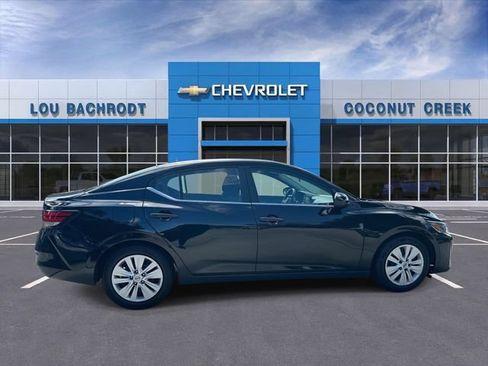 Used 2024 Nissan Sentra S FWD image 9
