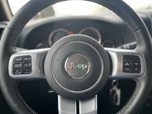 Used 2016 Jeep Wrangler Unlimited Sport image 19