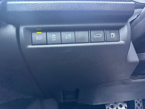 Used 2025 Toyota Camry SE w/ Convenience Package AWD/4WD image 34