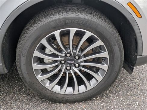 Used 2023 Lincoln Aviator Reserve image 9