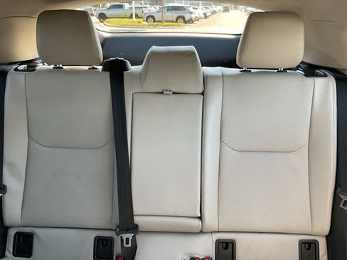 Used 2024 Toyota Prius XLE AWD/4WD image 33