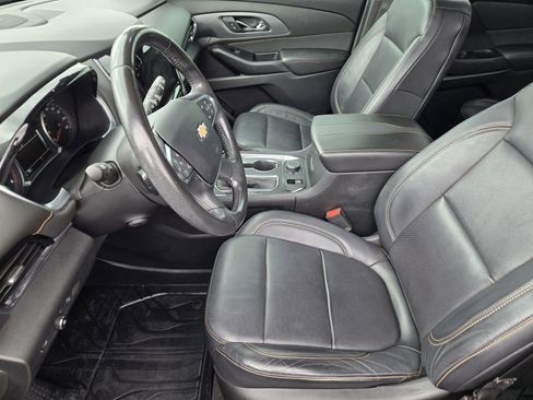 Used 2019 Chevrolet Traverse Premier w/ LPO, 'HIT The Road' Package FWD image 10