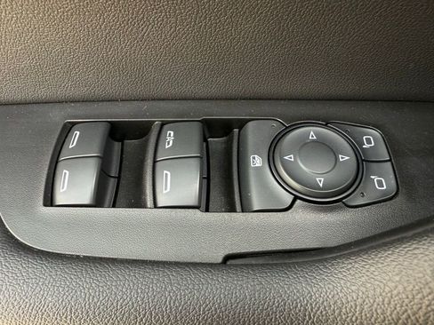 Used 2019 Chevrolet Blazer LT image 20
