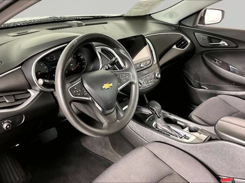 Used 2024 Chevrolet Malibu LT FWD image 15