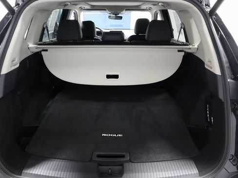 Certified 2023 Nissan Rogue SV w/ SV Premium B Package AWD/4WD image 14