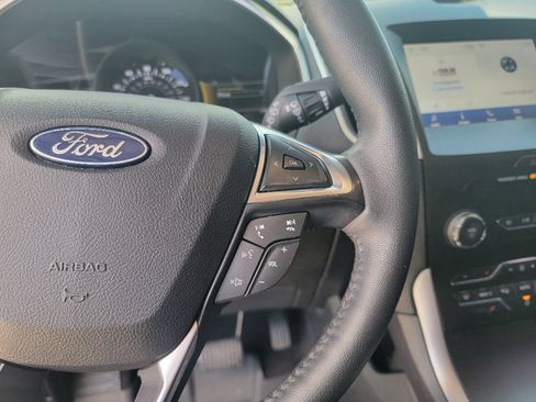 Used 2020 Ford Edge SEL FWD image 16