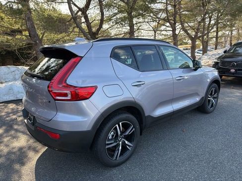 New 2026 Volvo XC40 B5 Core w/ Protection Package Premier image 3