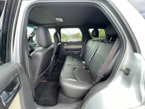 Used 2010 Mercury Mariner Premier AWD/4WD image 27