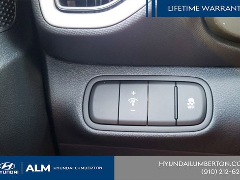 New 2026 Hyundai Venue SE FWD image 32