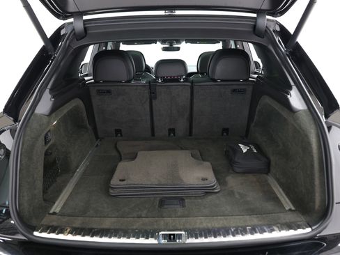 Used 2021 Bentley Bentayga w/ First Edition Specification AWD/4WD image 89