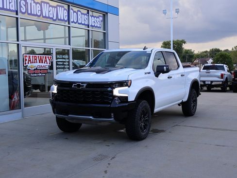 New 2026 Chevrolet Silverado 1500 ZR2 w/ Dark Appearance Package image 6