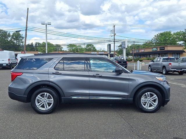 Certified 2023 Ford Explorer XLT AWD/4WD image 7