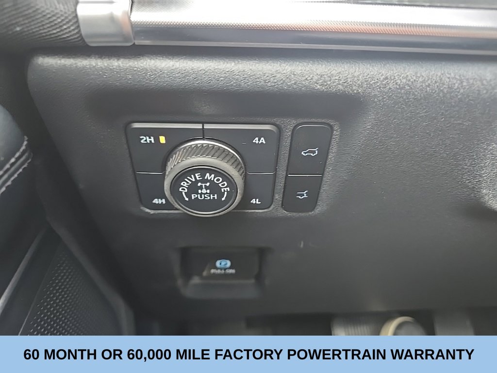Used 2025 Ford Expedition Tremor AWD/4WD image 30