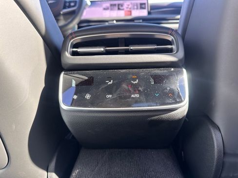 Used 2025 Genesis G80 3.5T Sport Prestige image 15