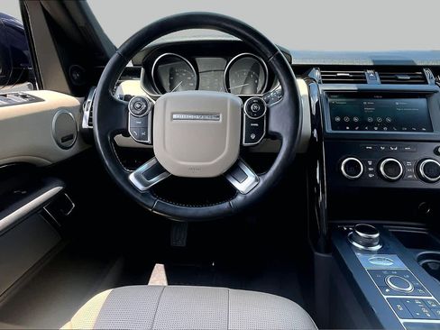 Used 2018 Land Rover Discovery SE AWD/4WD image 6