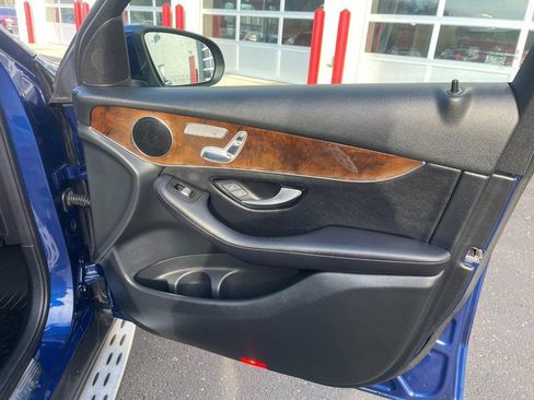 Used 2018 Mercedes-Benz GLC 300 4MATIC image 13