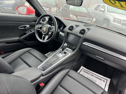 Used 2019 Porsche 718 Cayman Base image 25