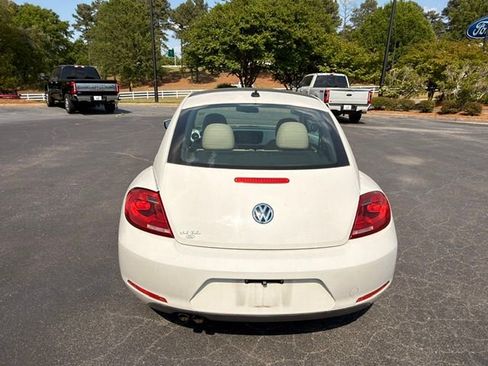 Used 2013 Volkswagen Beetle 2.5 FWD image 11