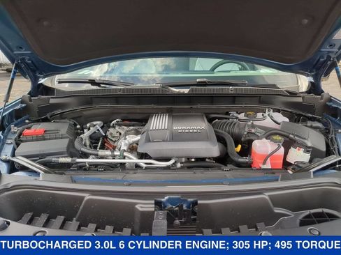 New 2026 Chevrolet Suburban Premier w/ Sun And Tow Package AWD/4WD image 24