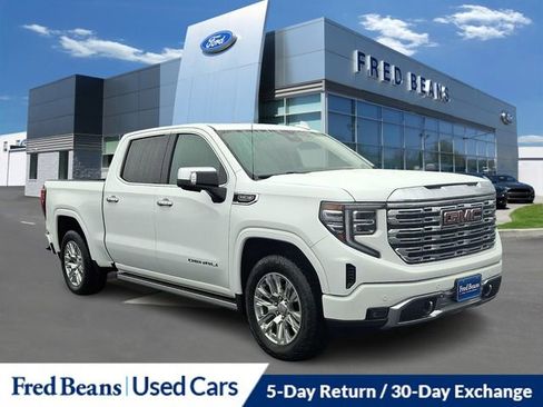 Used 2022 GMC Sierra 1500 Denali image 1