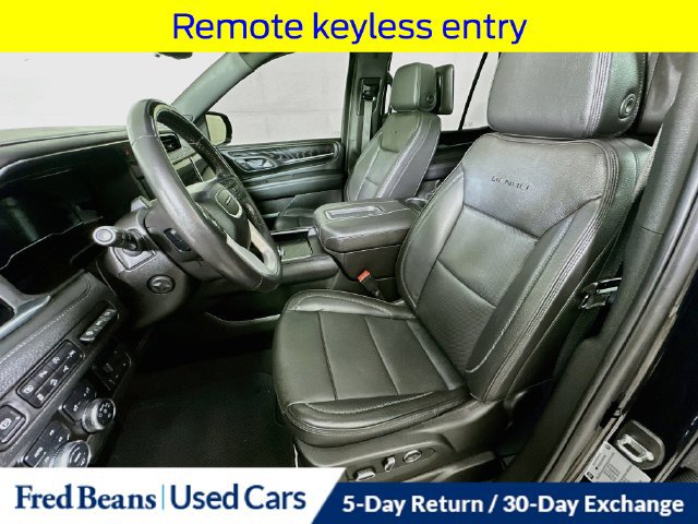 Used 2024 GMC Yukon Denali w/ Advanced Technology Package AWD/4WD image 28