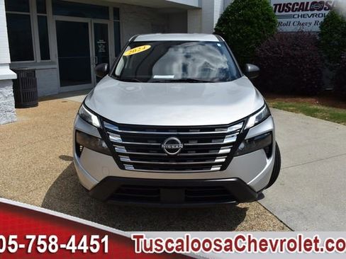 Used 2024 Nissan Rogue S FWD image 4