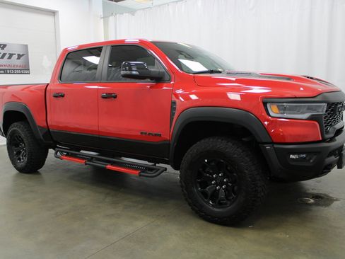 Used 2025 RAM 1500 RHO image 12