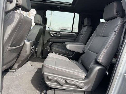 Certified 2023 Chevrolet Suburban RST w/ Luxury Package image 15