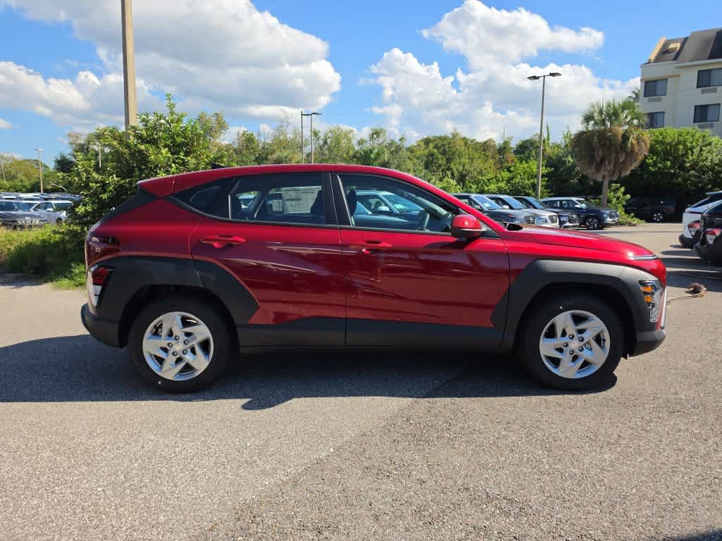 New 2027 Hyundai Kona SE FWD image 8