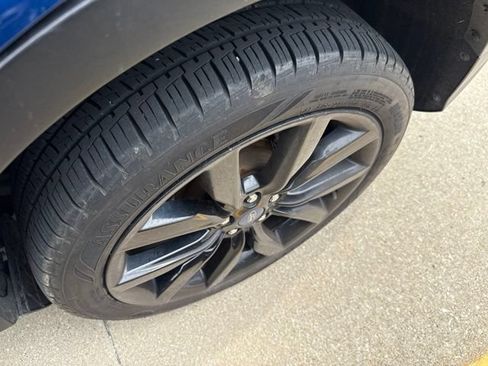 Used 2017 Ford Escape SE w/ Equipment Group 201A FWD image 6