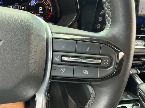 Used 2024 Chevrolet Colorado LT w/ LT Convenience Package III RWD image 31
