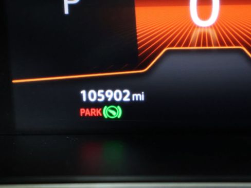 Used 2023 Volkswagen Tiguan SE R-Line image 34