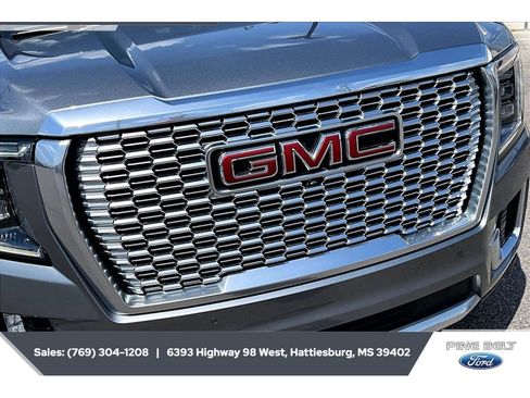 Used 2022 GMC Yukon XL Denali AWD/4WD image 22