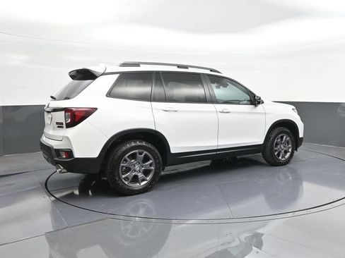 Certified 2024 Honda Passport TrailSport image 15