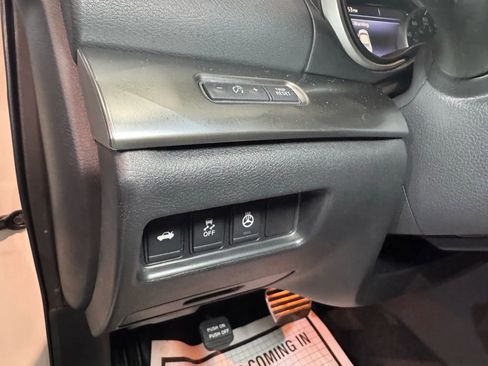 Used 2016 Nissan Maxima SR image 21