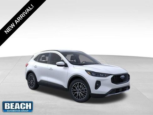 Used 2025 Ford Escape SE w/ PHEV Premium Package FWD image 1