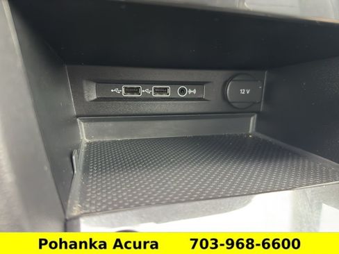 Used 2019 Volkswagen Tiguan SE AWD/4WD image 17