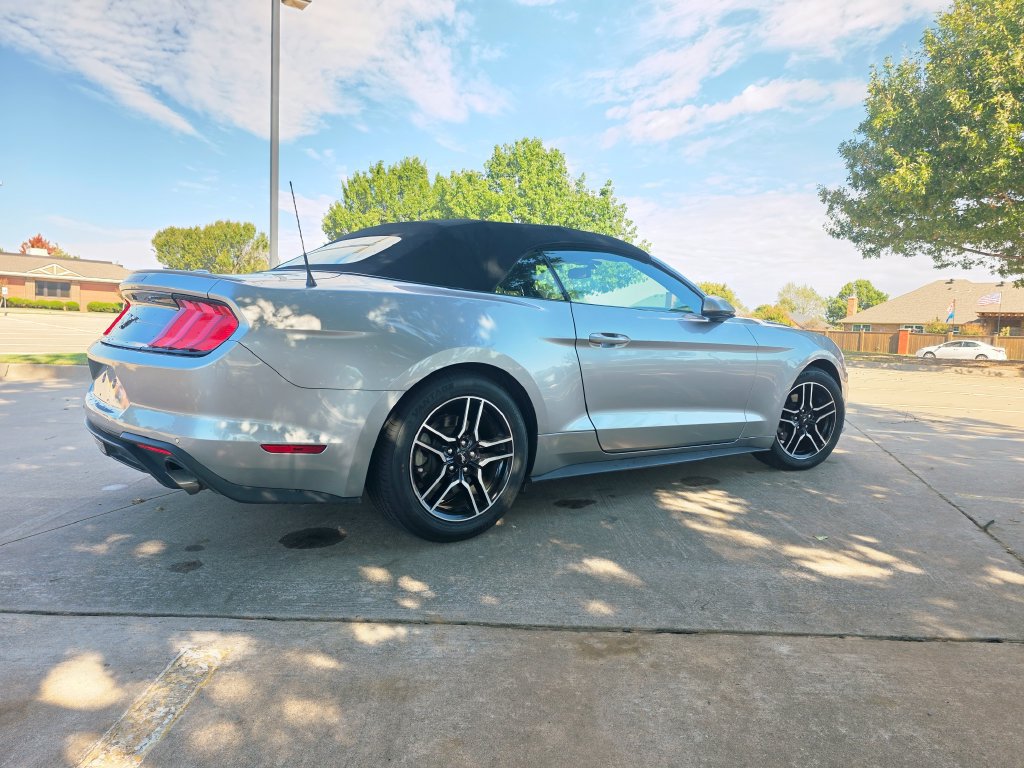 Used 2020 Ford Mustang Premium RWD image 16