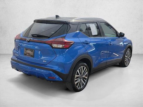 Used 2023 Nissan Kicks SV image 5