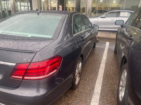 Used 2014 Mercedes-Benz E 350 Sedan image 4